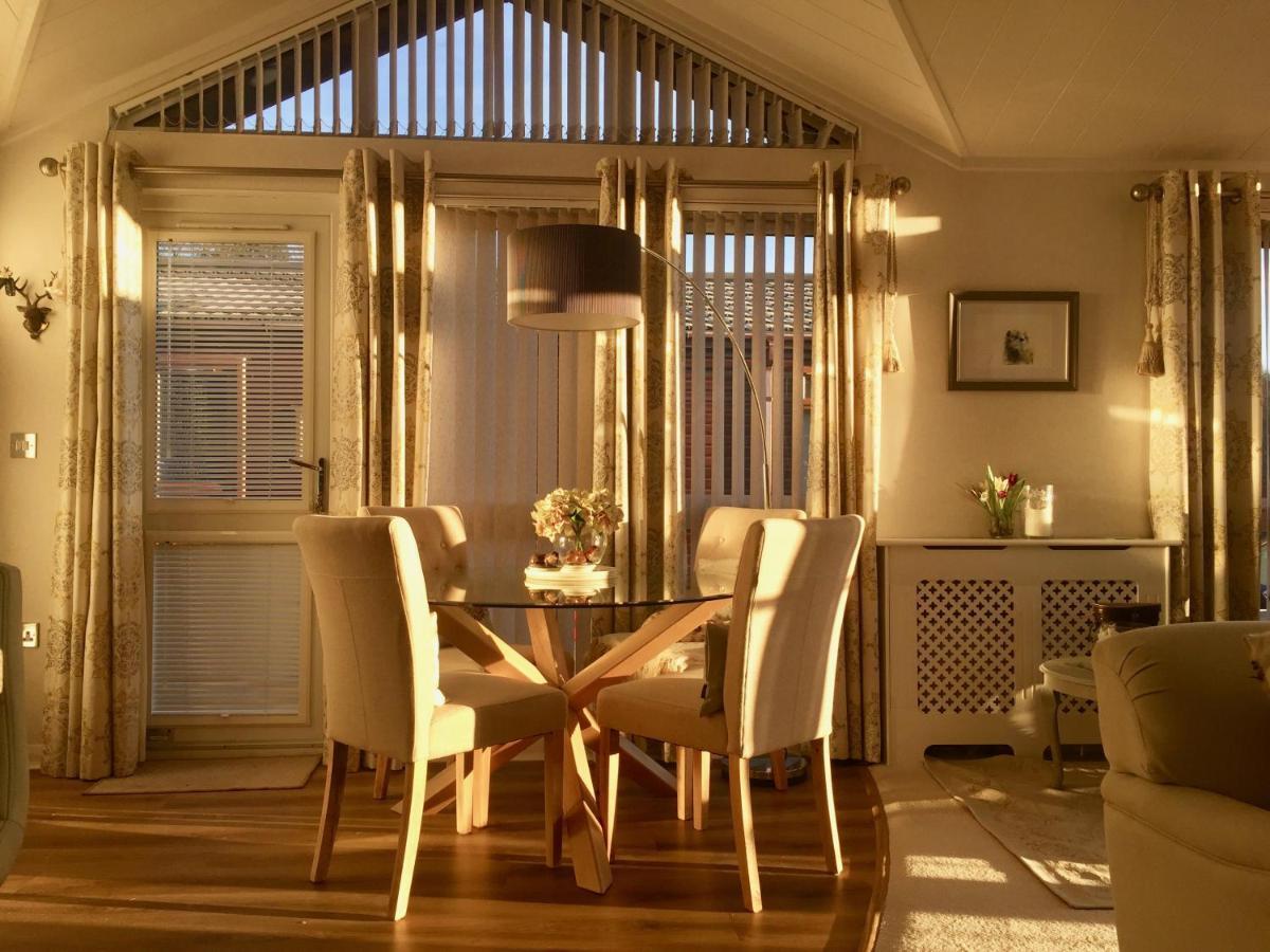 Otter Lodge Auchterarder Esterno foto